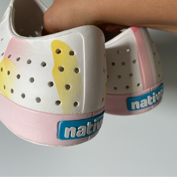 Native Shoes Jefferson Print in Shell White and Milk Pink Size 11 - Picture 6 of 9